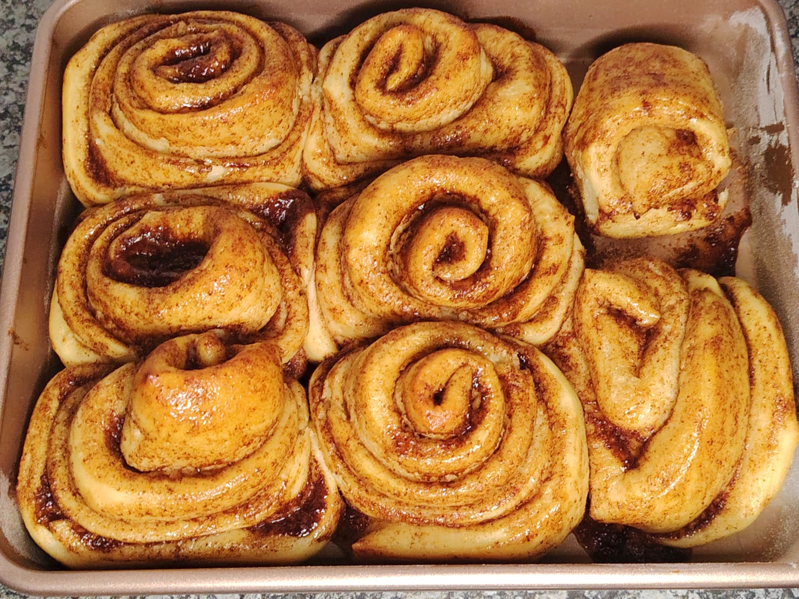 Cinnamon Rolls (6)